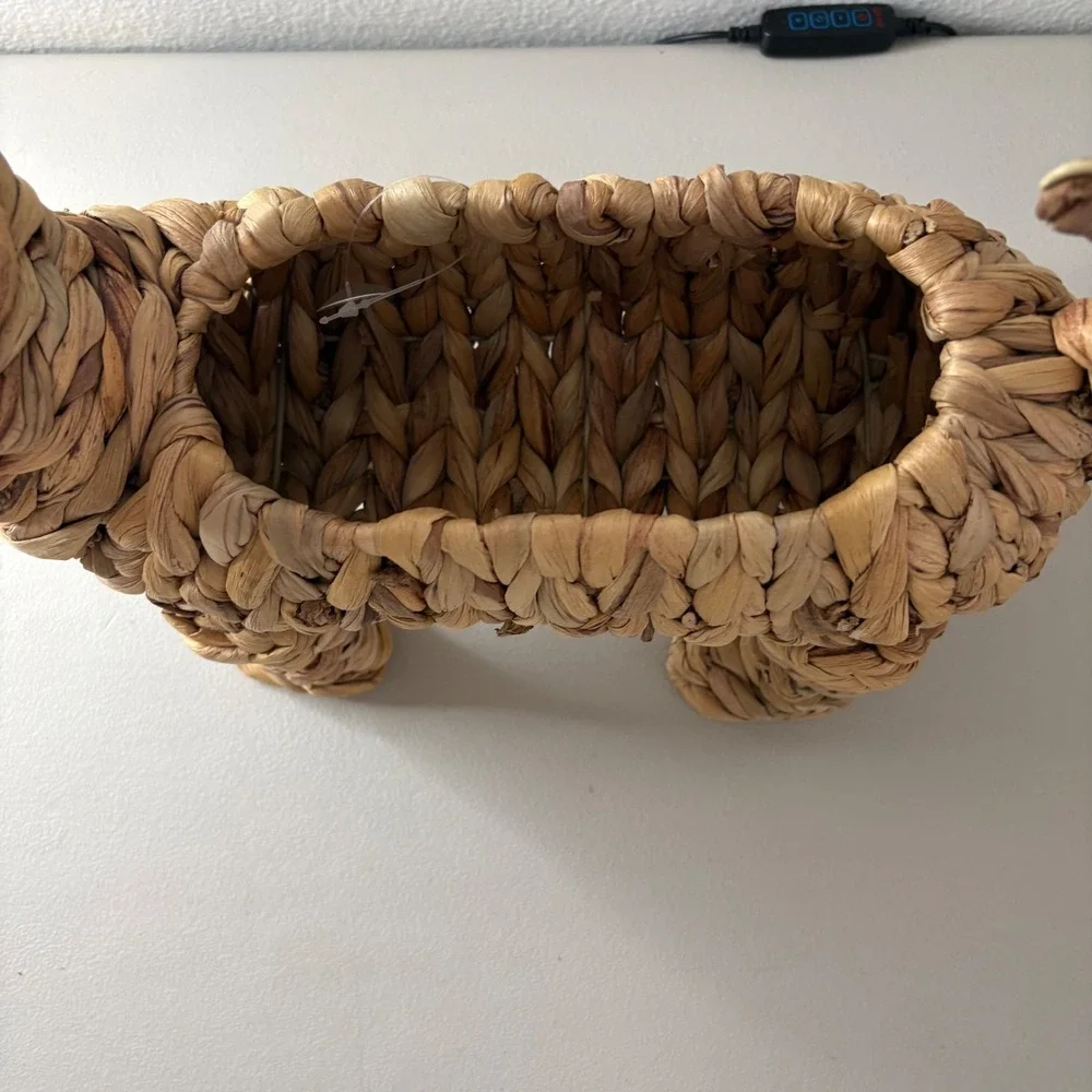 N/A woven seagrass